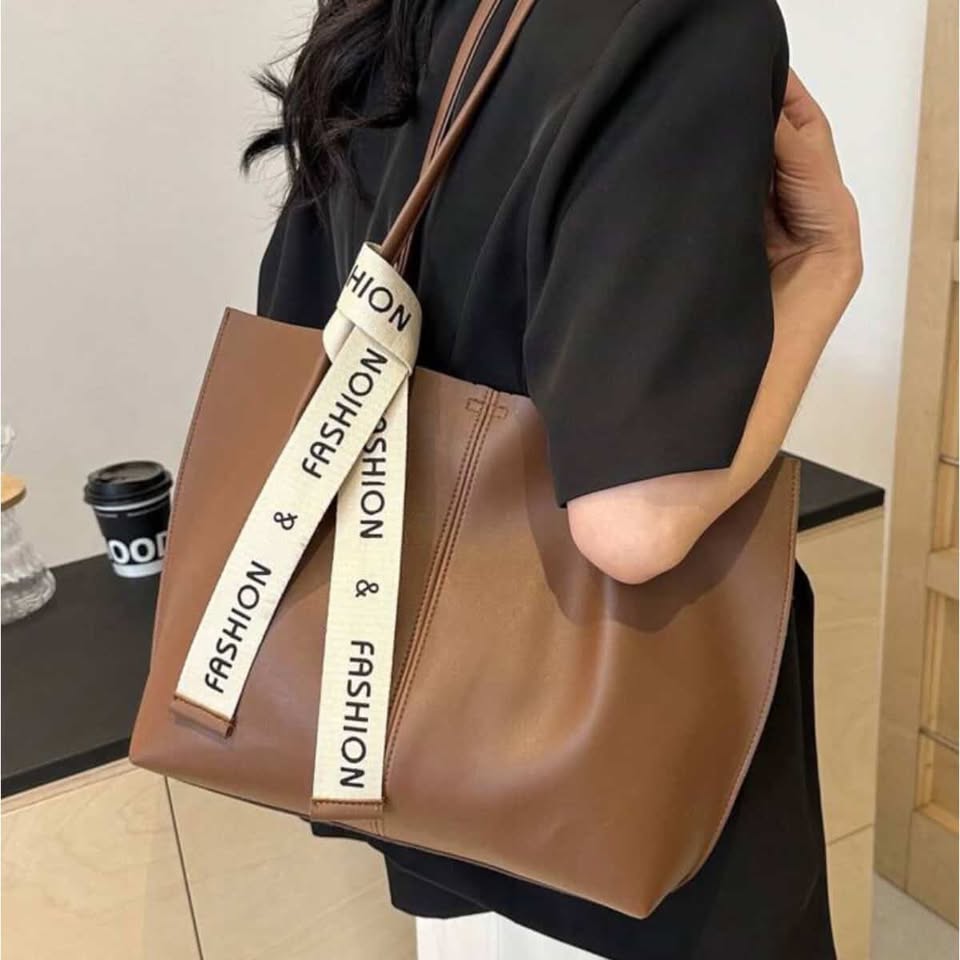 City Bow Tote