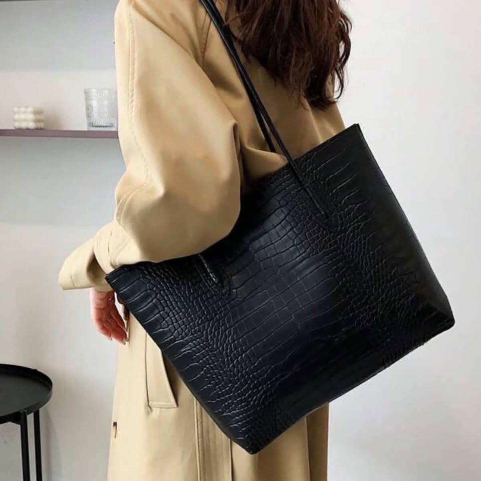 Crocodile Imposed Shoulder bag