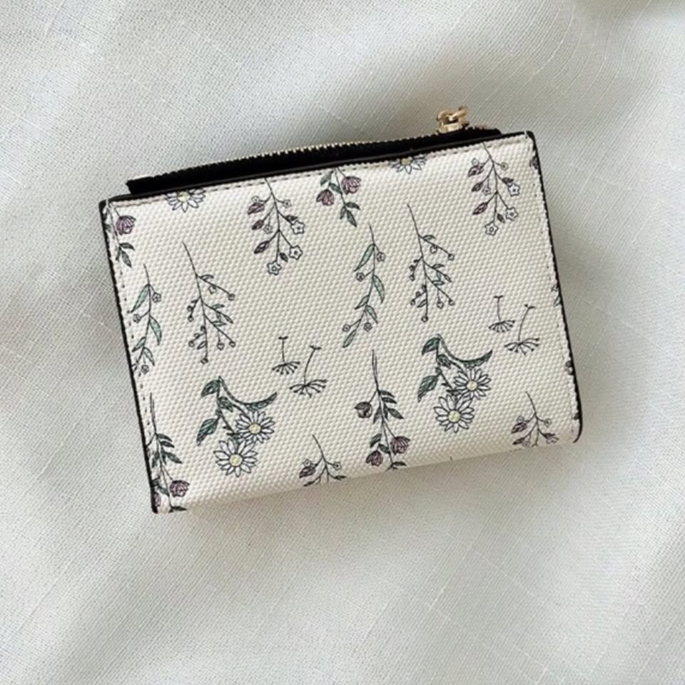 The Flora Black Wallet