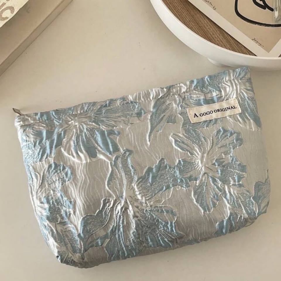 The Bloom Pouch