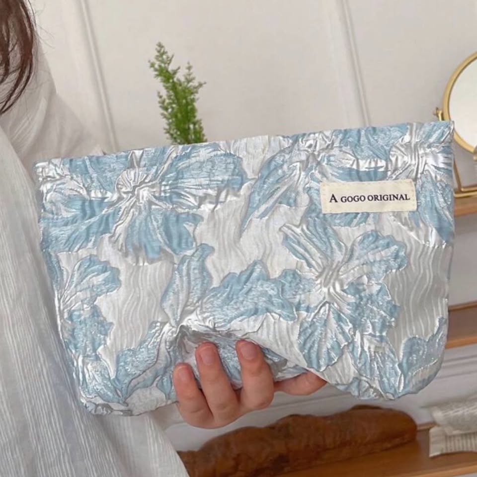 The Bloom Pouch