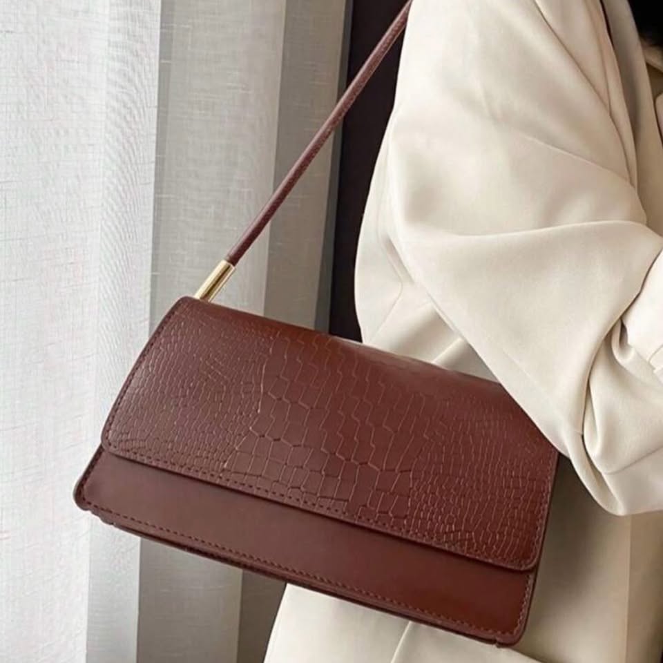 The Envelope Shoulder Bag