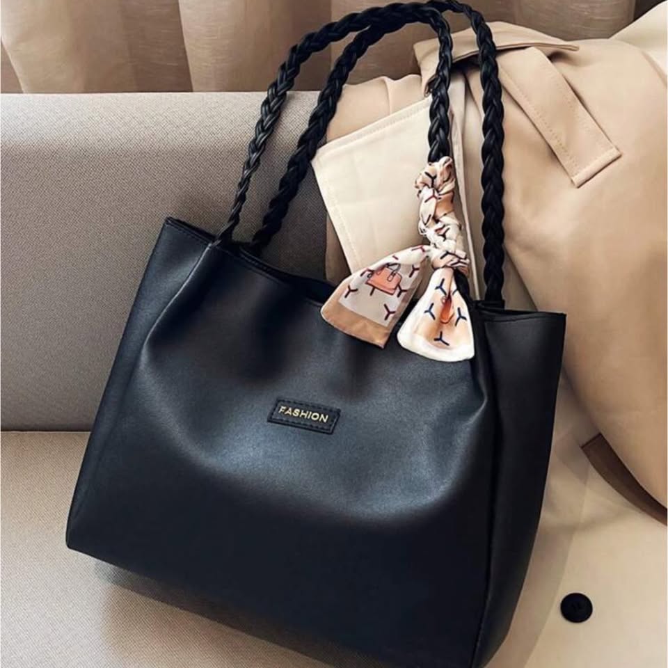 The Twist Tote